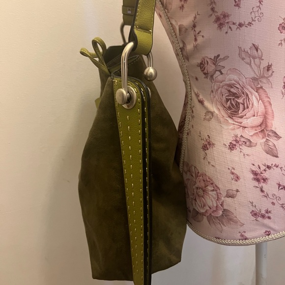 Olive suede bag - Picture 5 of 6